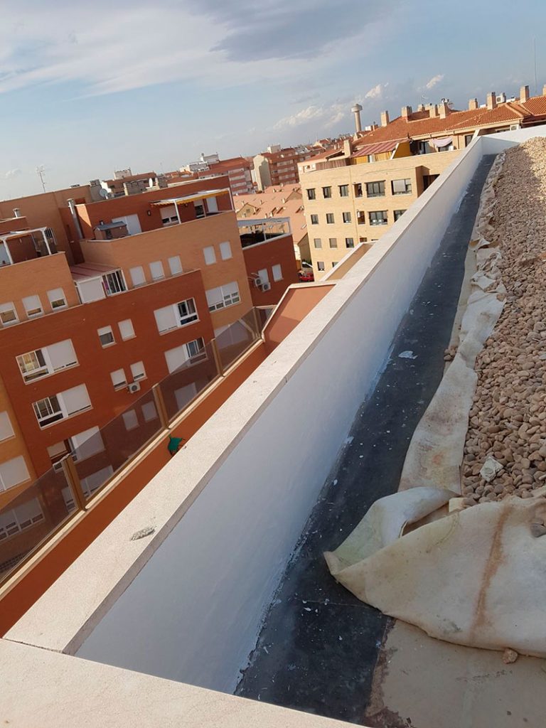 impermeabilización de los petos de tejado en Albacete